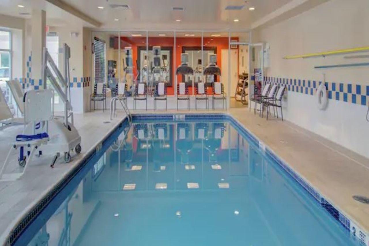 Hilton Garden Inn נורווק מראה חיצוני תמונה