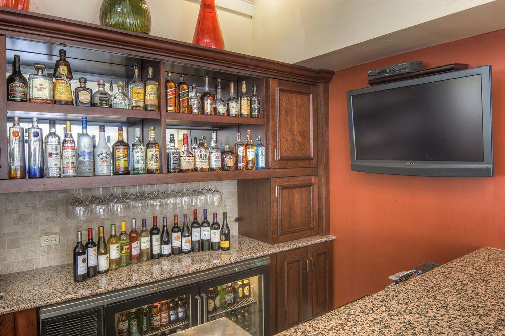 Hilton Garden Inn נורווק מסעדה תמונה