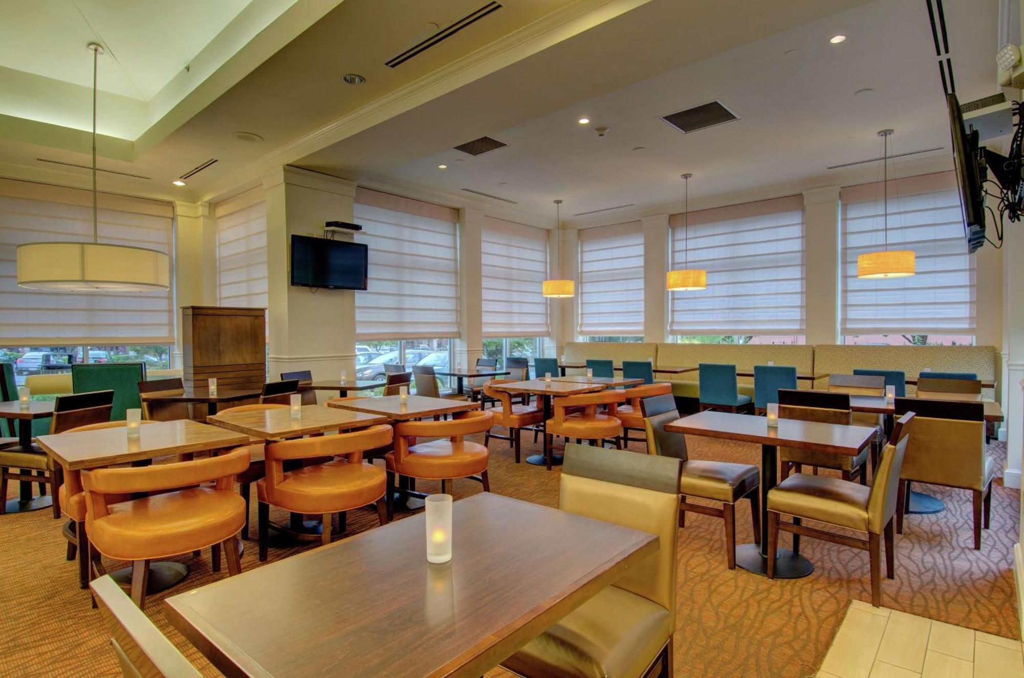 Hilton Garden Inn נורווק מראה חיצוני תמונה