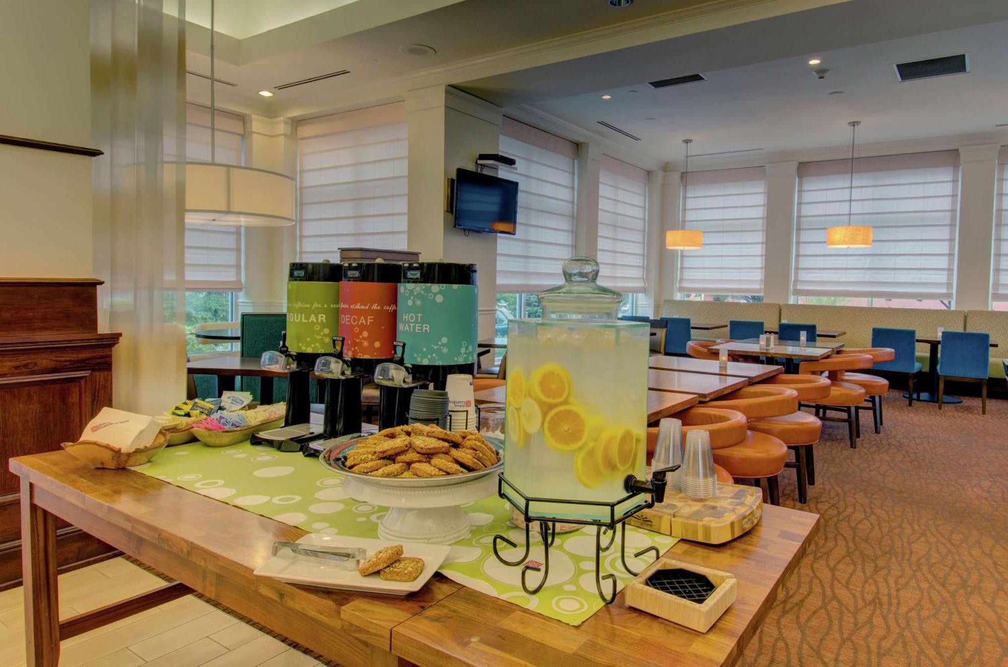 Hilton Garden Inn נורווק מראה חיצוני תמונה